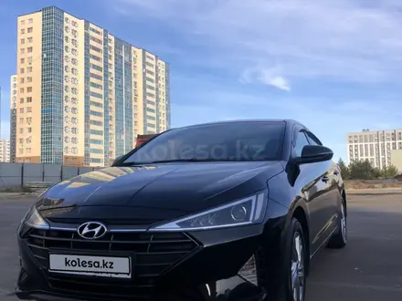 Hyundai Elantra 2020 года за 11 000 000 тг. в Астана