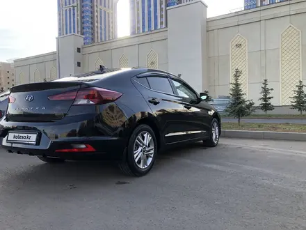 Hyundai Elantra 2020 года за 11 000 000 тг. в Астана – фото 4