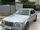Mercedes-Benz E 280 1992 года за 1 800 000 тг. в Алматы