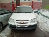 Chevrolet Niva 2013 годаfor2 500 000 тг. в Астана – фото 5