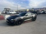 Ford Mustang 2018 года за 15 500 000 тг. в Костанай – фото 2
