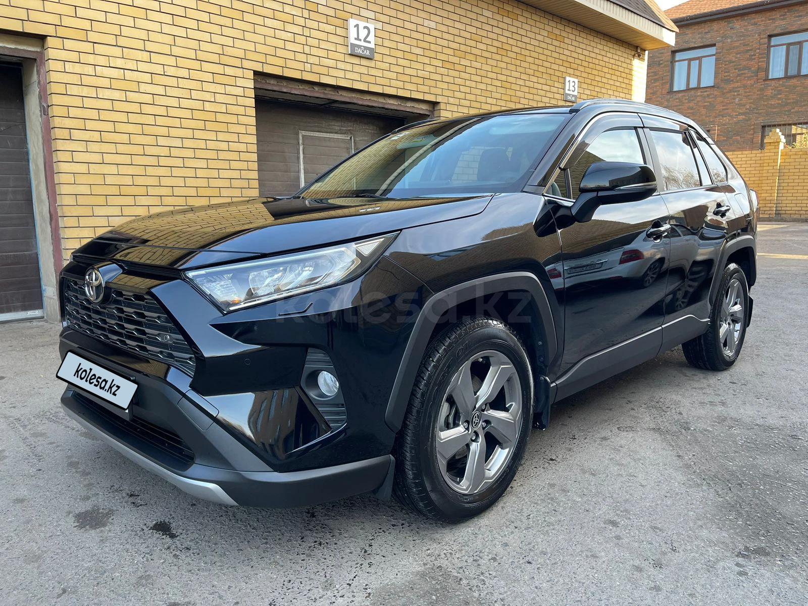 Toyota RAV4 2020 г.