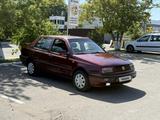 Volkswagen Vento 1993 года за 820 000 тг. в Астана – фото 2