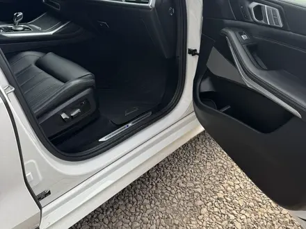 BMW X7 2020 года за 38 770 000 тг. в Астана – фото 9