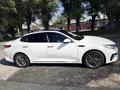 Kia K5 2018 года за 8 800 000 тг. в Алматы – фото 13