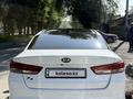 Kia K5 2018 года за 8 800 000 тг. в Алматы – фото 16