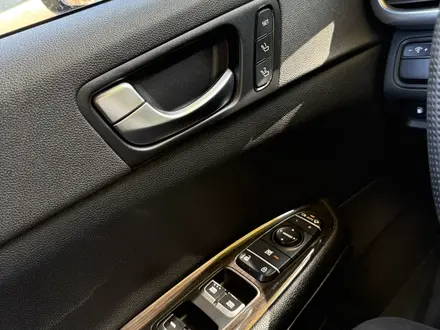 Kia K5 2018 года за 8 800 000 тг. в Алматы
