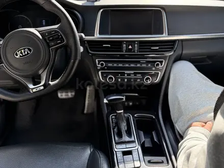 Kia K5 2018 года за 8 800 000 тг. в Алматы – фото 6