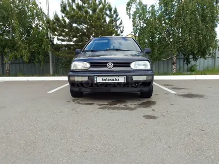 Volkswagen Golf 1994 года за 1 100 000 тг. в Костанай – фото 2