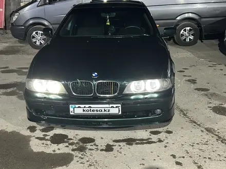 BMW 528 1999 года за 2 700 000 тг. в Алматы – фото 10