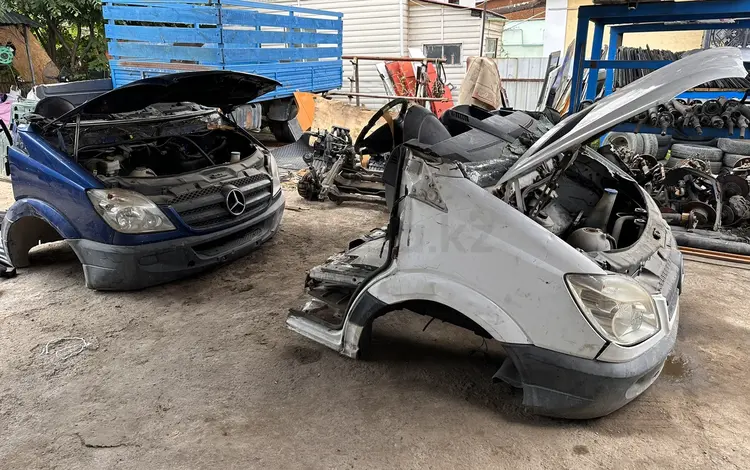 Sprinter Передняя часть за 1 100 000 тг. в Алматы