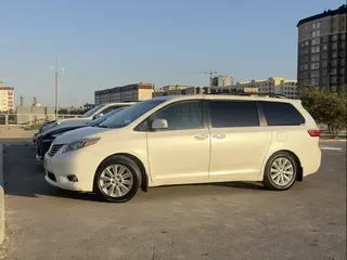 Toyota Sienna, 2015
