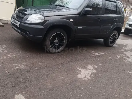 Chevrolet Niva 2014 года за 3 800 000 тг. в Астана – фото 2
