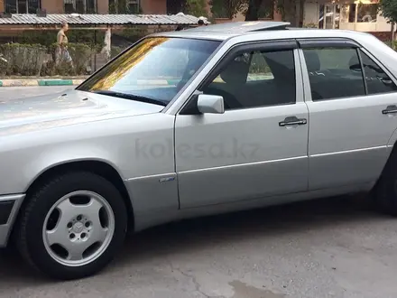 Mercedes-Benz E 230 1992 годаүшін3 800 000 тг. в Шымкент – фото 8