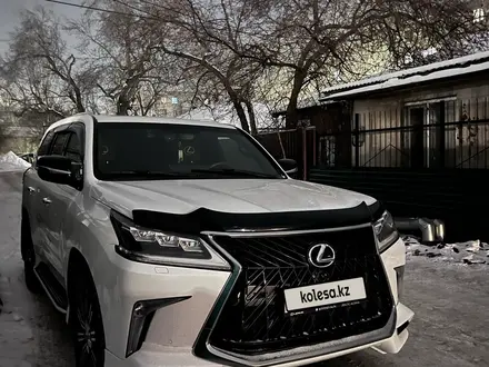 Lexus LX 570 2017 года за 41 990 000 тг. в Астана – фото 14