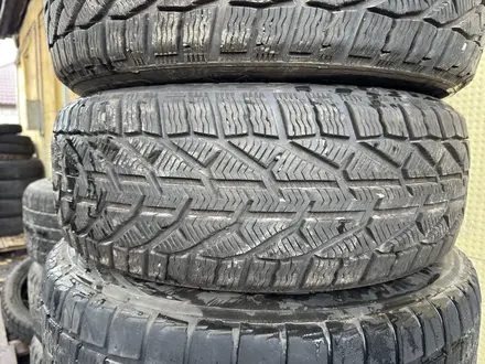 Tigar SUV Winter 235/60R18 107H за 30 000 тг. в Алматы – фото 4