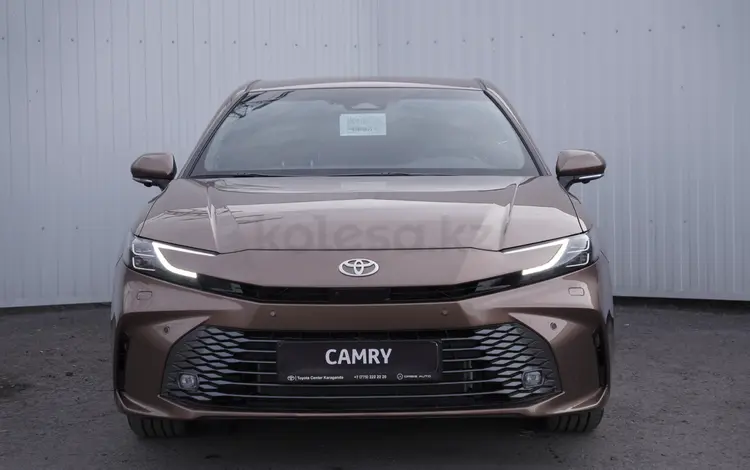 Toyota Camry Luxe 2025 года за 24 800 000 тг. в Караганда