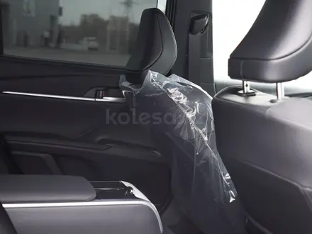 Toyota Camry Luxe 2025 года за 24 800 000 тг. в Караганда – фото 14
