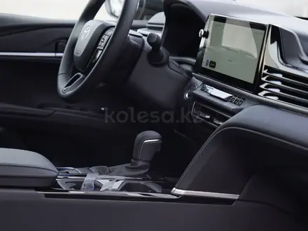 Toyota Camry Luxe 2025 года за 24 800 000 тг. в Караганда – фото 15