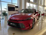 Toyota Camry Luxe 2025 года за 24 790 000 тг. в Караганда