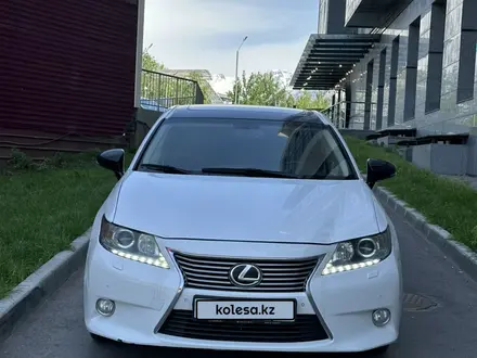 Lexus ES 250 2014 годаүшін9 700 000 тг. в Алматы – фото 2