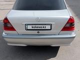 Mercedes-Benz C 200 1997 года за 3 300 000 тг. в Алматы – фото 2