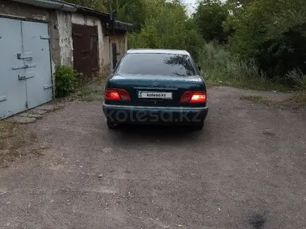 Mercedes-Benz E 230 1996 года за 2 900 000 тг. в Караганда – фото 7