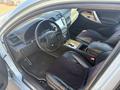 Toyota Camry 2006 года за 5 250 000 тг. в Уральск – фото 10