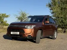 Mitsubishi Outlander, 2012