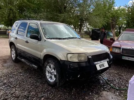 Ford Escape 2005 года за 3 900 000 тг. в Жайрем – фото 3