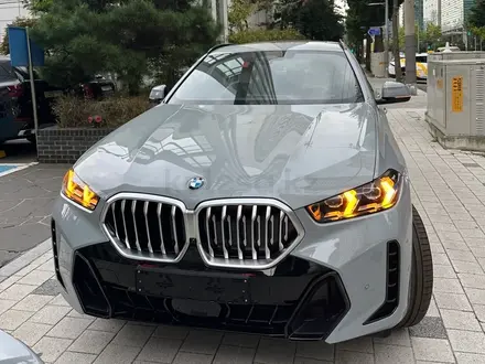 BMW X6 2023 года за 56 000 000 тг. в Астана