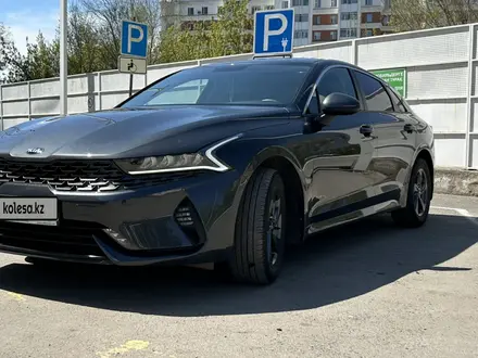 Kia K5 2021 года за 10 500 000 тг. в Астана