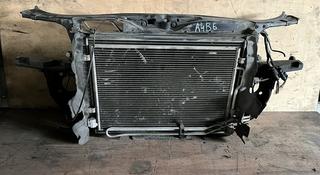 Радиатор охлаждения двигателя Audi A4 B6 за 45 000 тг. в Алматы