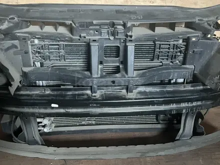 Радиатор охлаждения двигателя Audi A4 B6 за 45 000 тг. в Алматы – фото 3