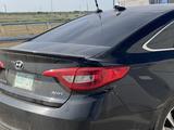 Hyundai Sonata 2015 года за 4 100 000 тг. в Уральск – фото 3