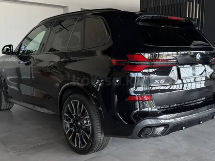 BMW X5 XDrive 40i 2025 года за 71 523 000 тг. в Экибастуз – фото 4