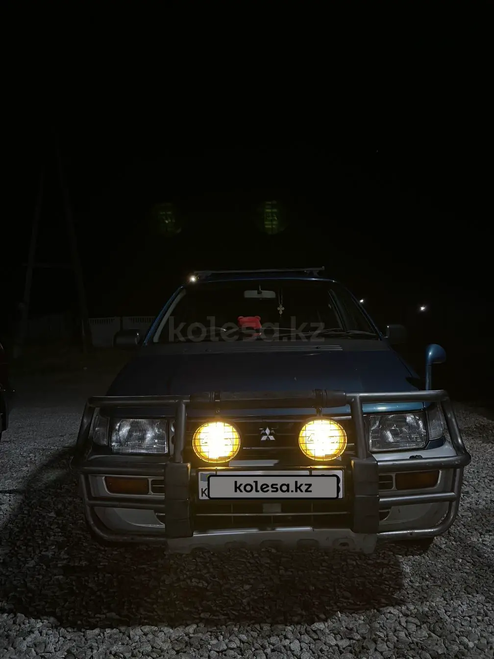 Mitsubishi RVR, 1996