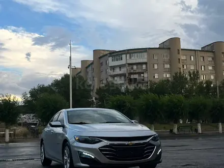 Chevrolet Malibu 2021 года за 8 900 000 тг. в Шымкент – фото 3