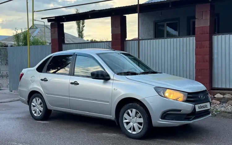 ВАЗ (Lada) Granta 2190 2018 года за 2 650 000 тг. в Алматы