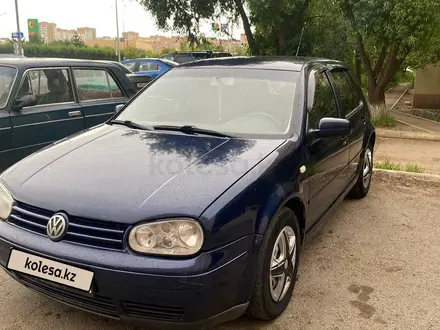 Volkswagen Golf 2002 года за 2 000 000 тг. в Астана – фото 2