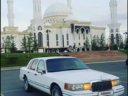 Lincoln Town Car 1993 года за 10 000 000 тг. в Астана – фото 13
