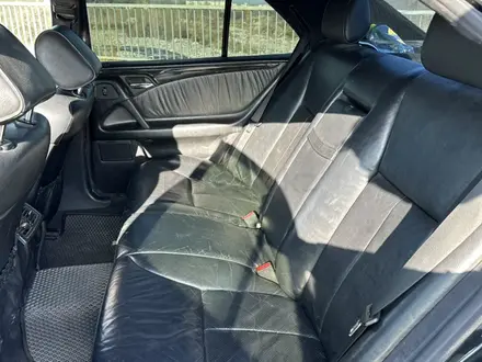 Mercedes-Benz E 320 1998 года за 2 500 000 тг. в Алматы – фото 11
