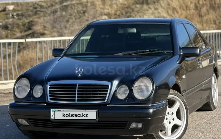 Mercedes-Benz E 320 1998 года за 2 500 000 тг. в Алматы
