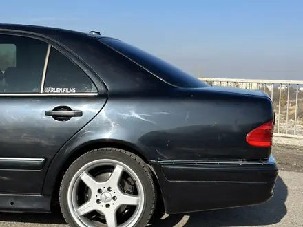 Mercedes-Benz E 320 1998 года за 2 500 000 тг. в Алматы – фото 5