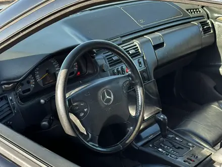 Mercedes-Benz E 320 1998 года за 2 500 000 тг. в Алматы – фото 6