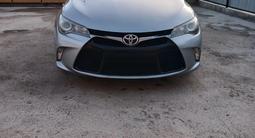 Toyota Camry 2015 года за 5 500 000 тг. в Атырау – фото 2