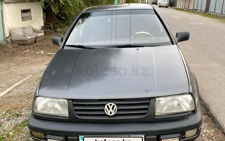 Volkswagen Vento 1994 года за 850 000 тг. в Алматы