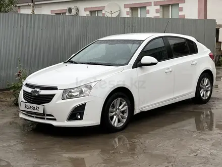 Chevrolet Cruze 2014 года за 4 000 000 тг. в Атырау – фото 5