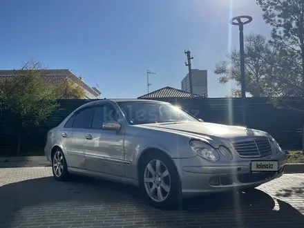 Mercedes-Benz E 200 2005 года за 3 500 000 тг. в Астана – фото 6