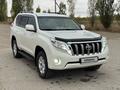 Toyota Land Cruiser Prado 2015 года за 18 600 000 тг. в Актобе – фото 3